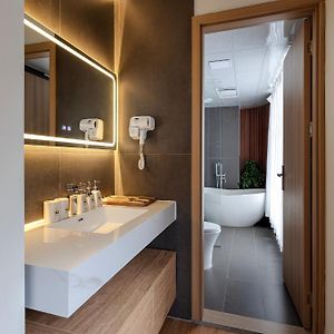 Executive King Suite